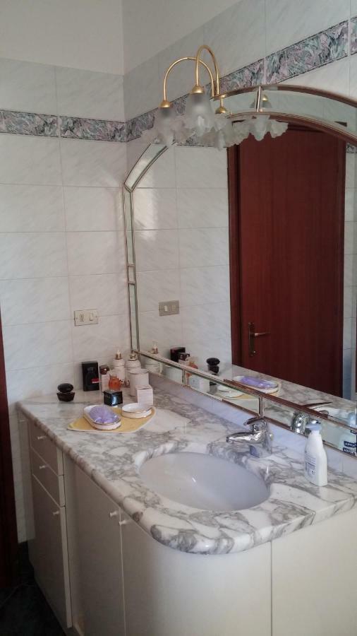 B&B Mary Перо Екстериор снимка